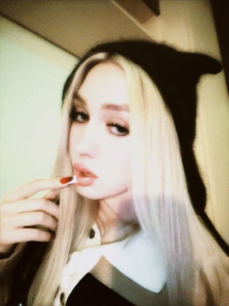 Файл:Яшина Алёна.jpeg